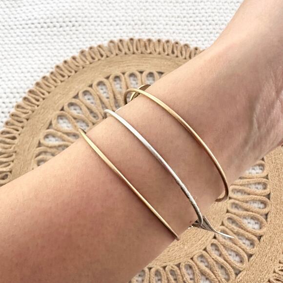 Alex & Ani Disney Land World Frozen Elsa Anna Set 3 Bangle Bracelets Silver Gold - Picture 4 of 8